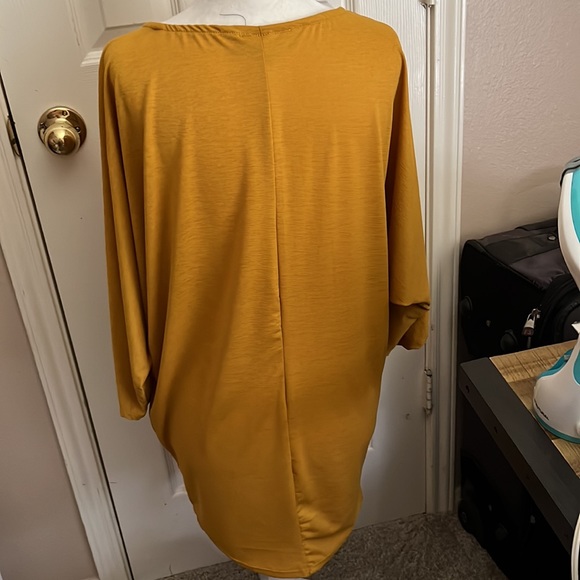 L&B Gold Top, Never Worn - Picture 2 of 3